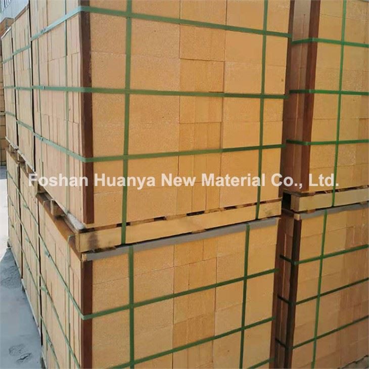 Low-porosity Clay Brick For Smelting Furnace